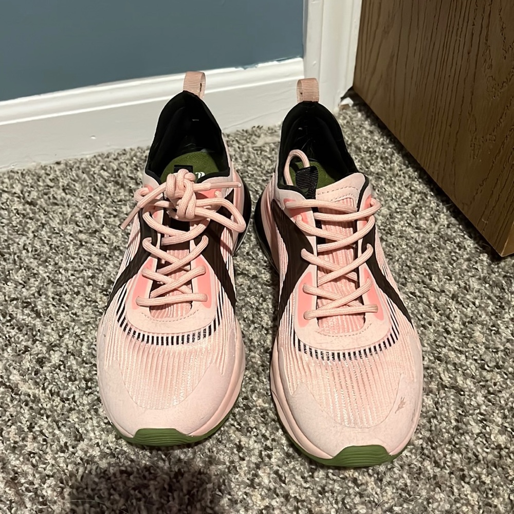 Pink Cloud Multi Fabletics gym shoes